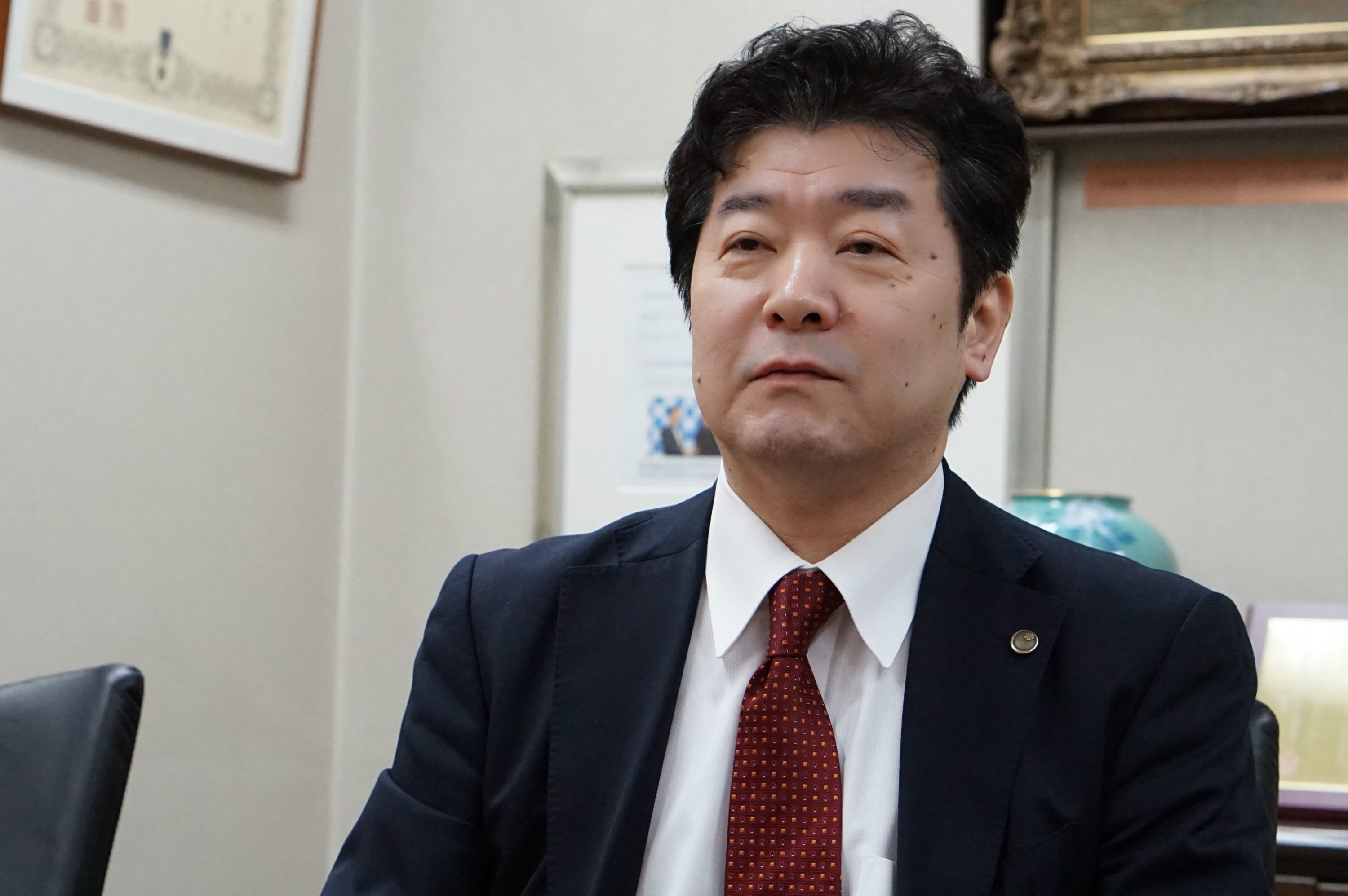 座間昭男