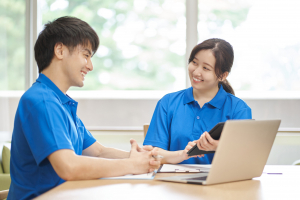 介護職員数を最小化し、生産性を向上させる仕組み作りとは｜業務改善の導入事例